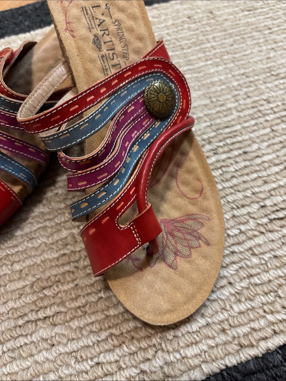 L'ARTISTE Red Multi-Color Wavy Strap Slide Sandal - Picture 2 of 6